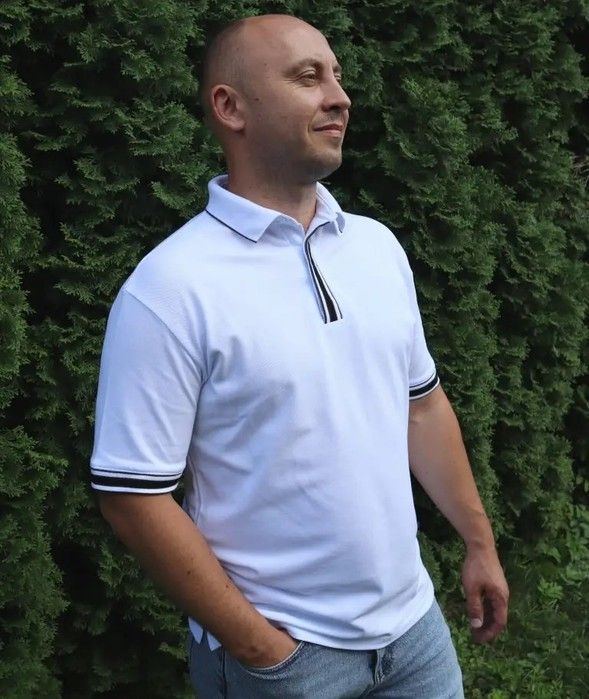 Чоловіча футболка Поло Антей біла, тканина Лакоста преміум, дизайнерські манжети, комір і подвійна планка з потайними гудзиками. ФП-25 фото