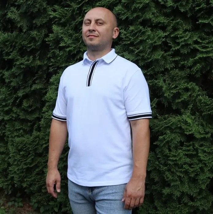 Чоловіча футболка Поло Антей біла, тканина Лакоста преміум, дизайнерські манжети, комір і подвійна планка з потайними гудзиками. ФП-25 фото