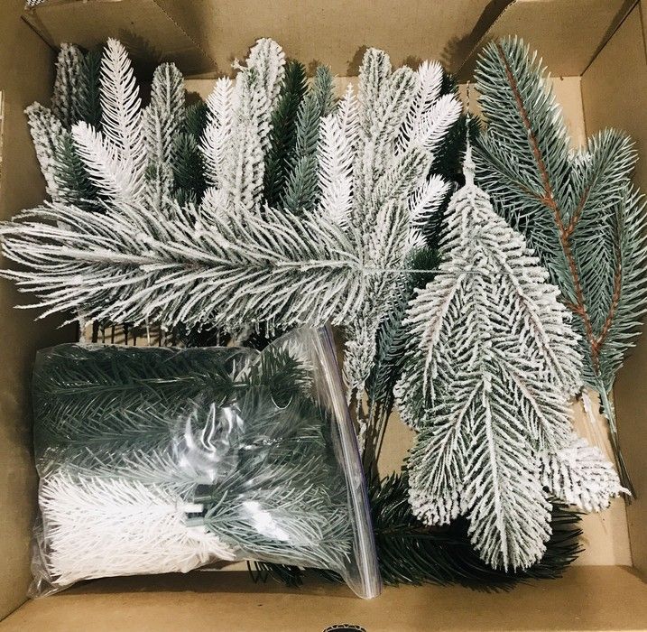 Набір хвойних литих гілочок Decor Box (84 елементи) 0004/1 фото