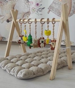 Мобиль детский, напольный, Беби Джим + комплект подвесок Лесничок + матрасик БОН БОН Латте 0001568 фото